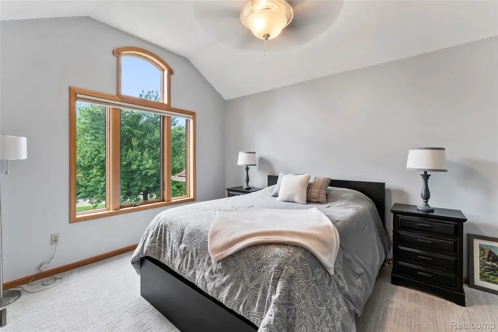 6541 E Ridge Court Green Oak Township MI 48116