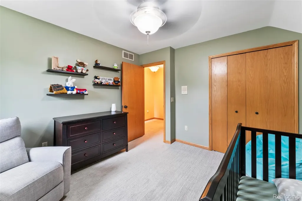 6541 E Ridge Court Green Oak Township MI 48116