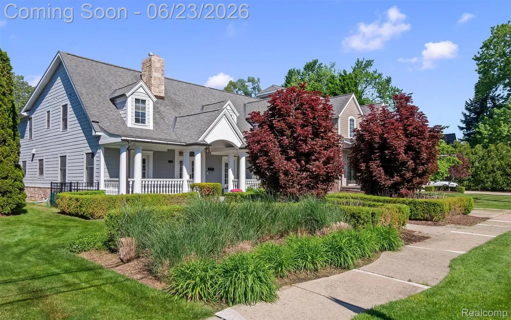 520 Pleasant Street Birmingham City MI 48009