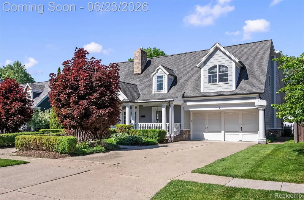520 Pleasant Street Birmingham City MI 48009