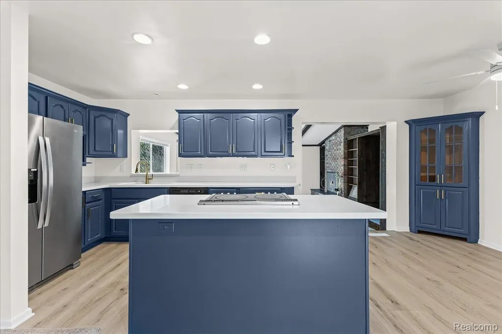 5925 Strathdon Way Waterford Charter Township MI 48327