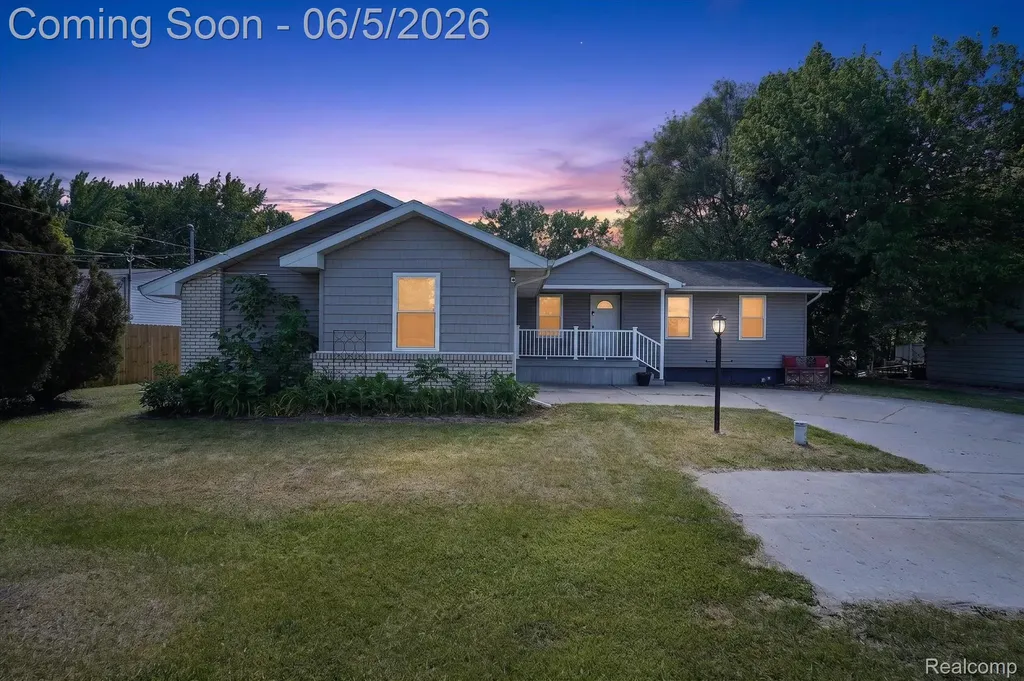 14232 North Road Fenton Charter Township MI 48430