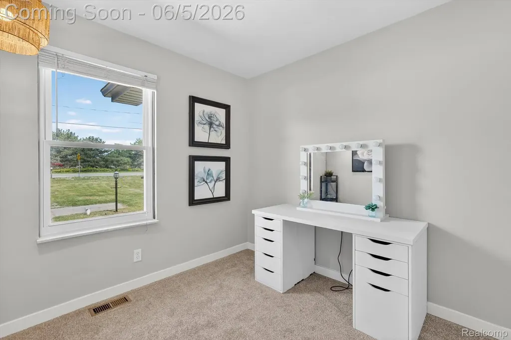 14232 North Road Fenton Charter Township MI 48430