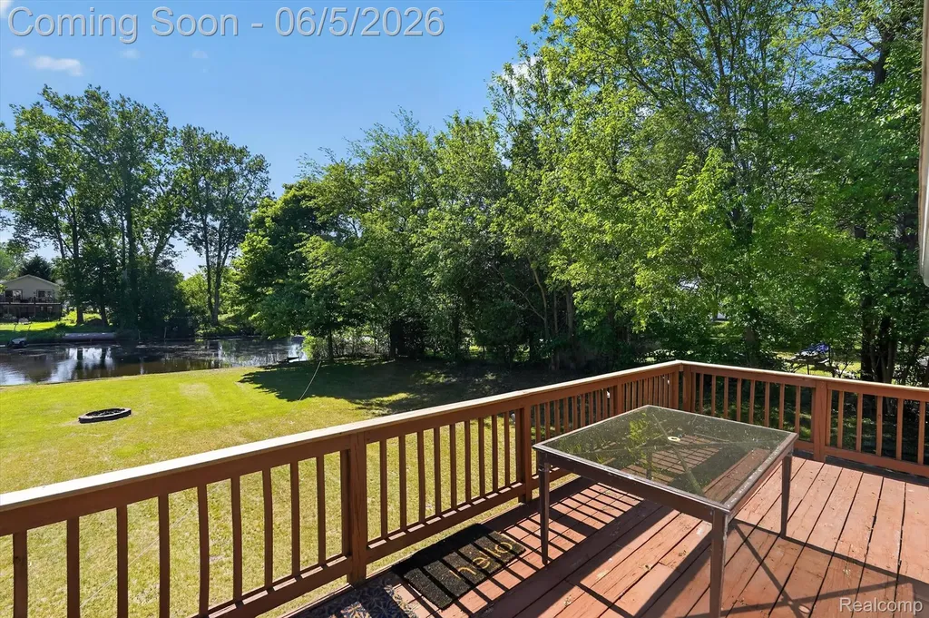 14232 North Road Fenton Charter Township MI 48430