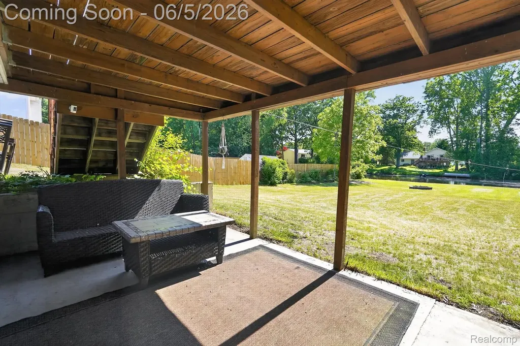 14232 North Road Fenton Charter Township MI 48430