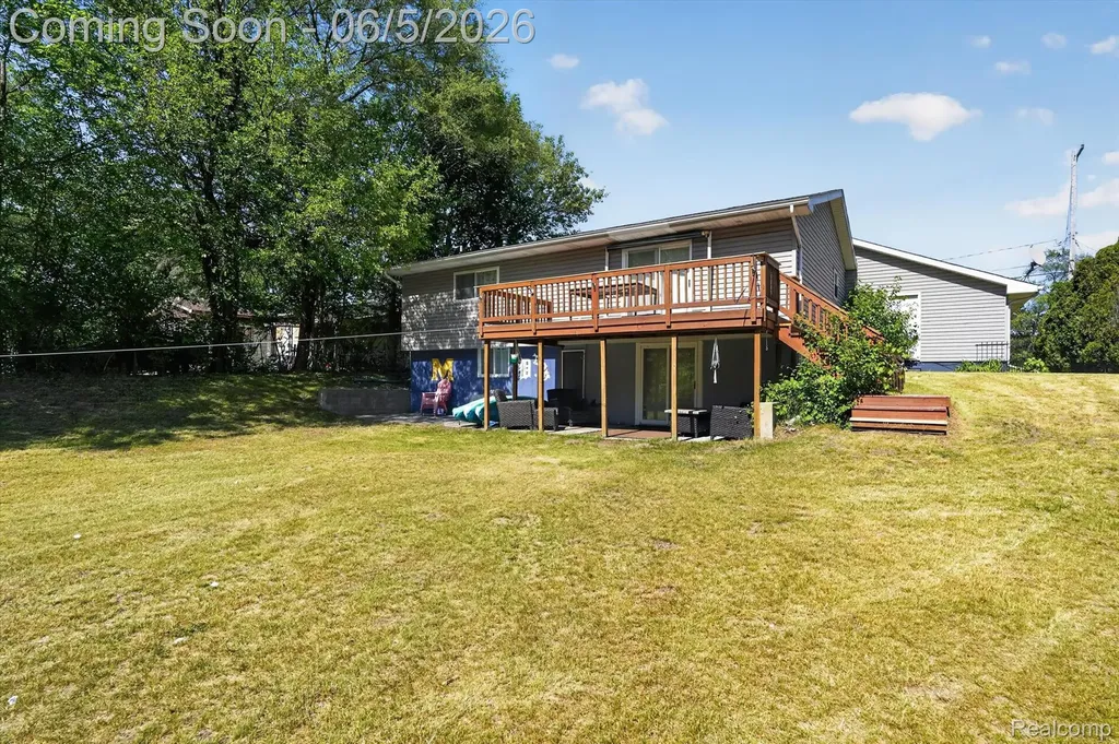 14232 North Road Fenton Charter Township MI 48430