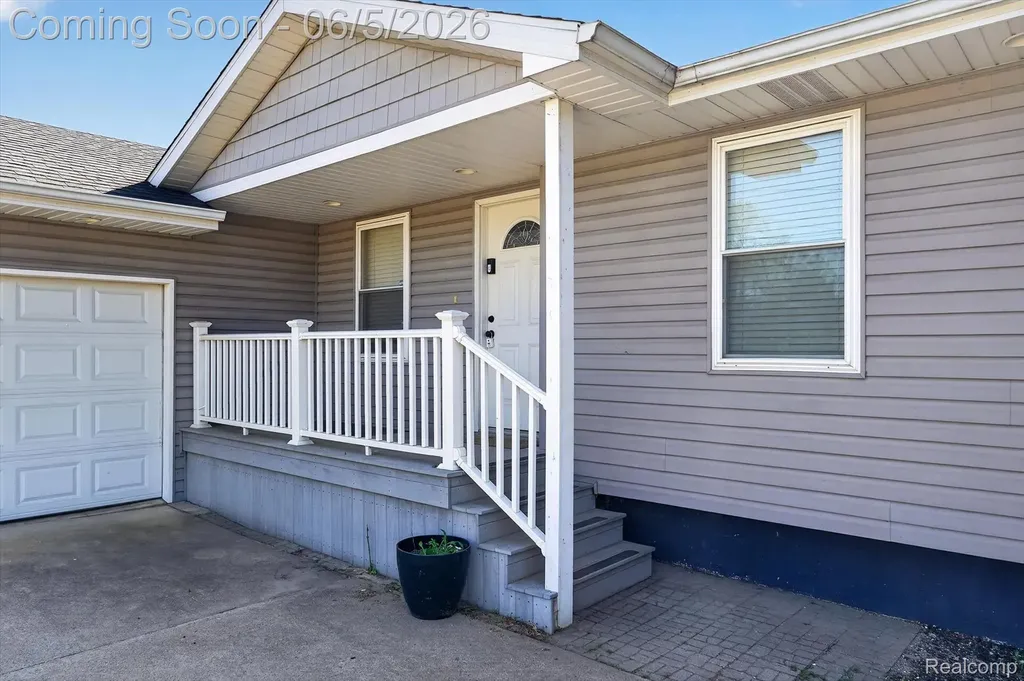 14232 North Road Fenton Charter Township MI 48430