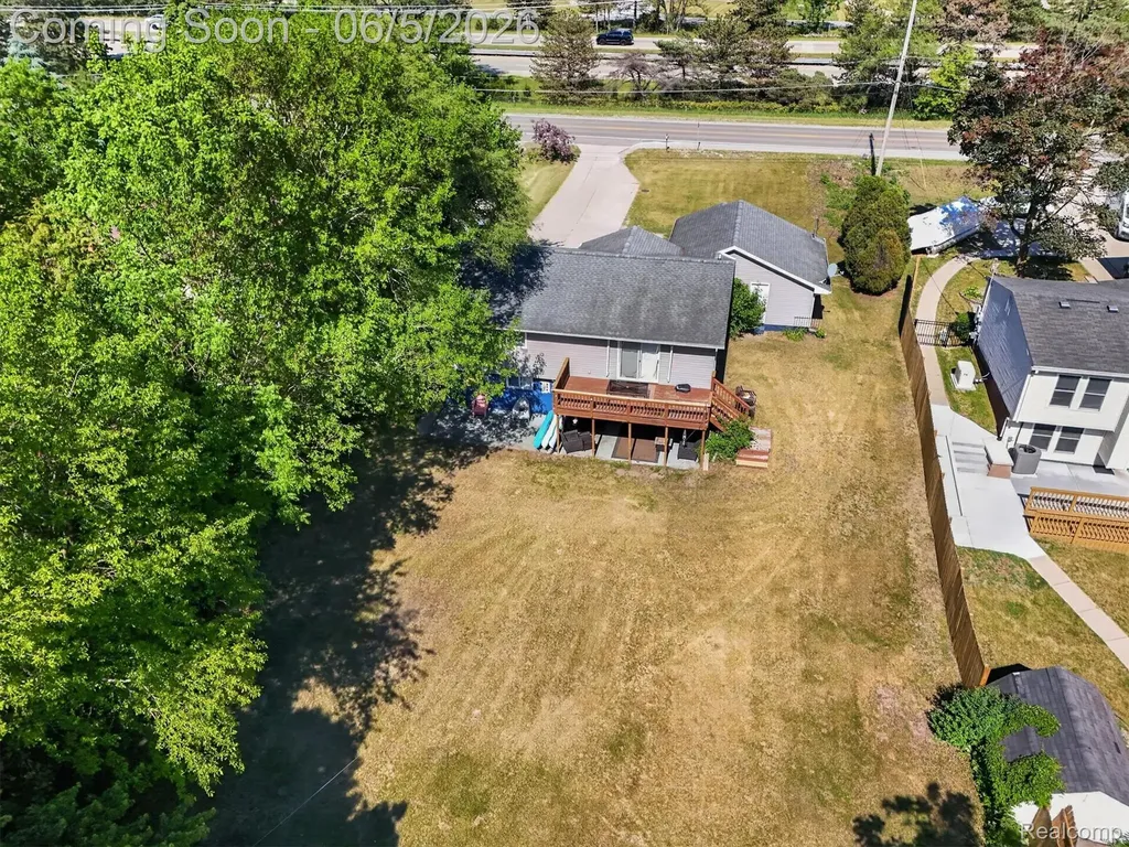14232 North Road Fenton Charter Township MI 48430