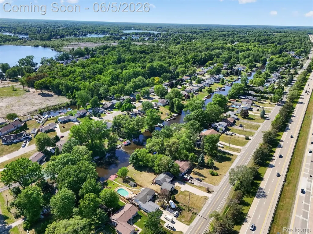 14232 North Road Fenton Charter Township MI 48430