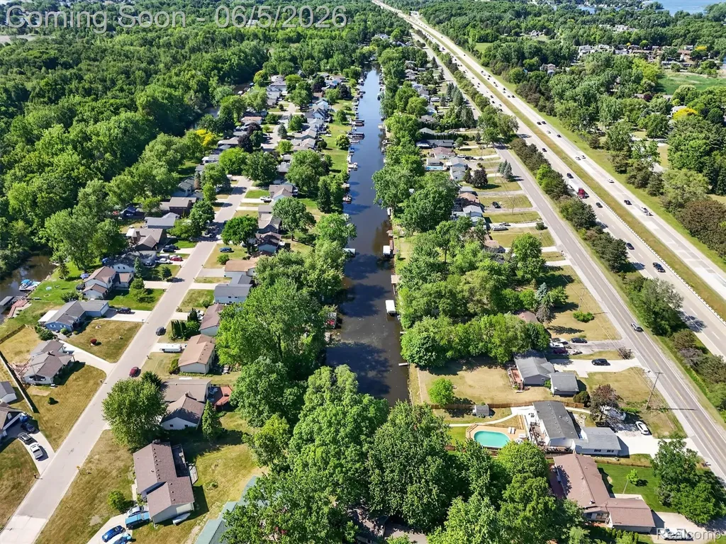14232 North Road Fenton Charter Township MI 48430