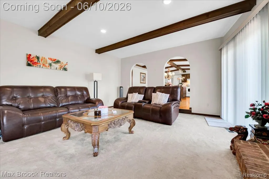 217 Stonetree Circle Rochester Hills City MI 48309