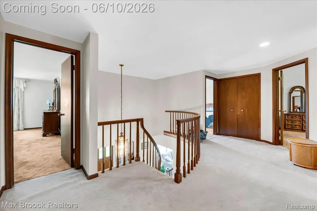 217 Stonetree Circle Rochester Hills City MI 48309