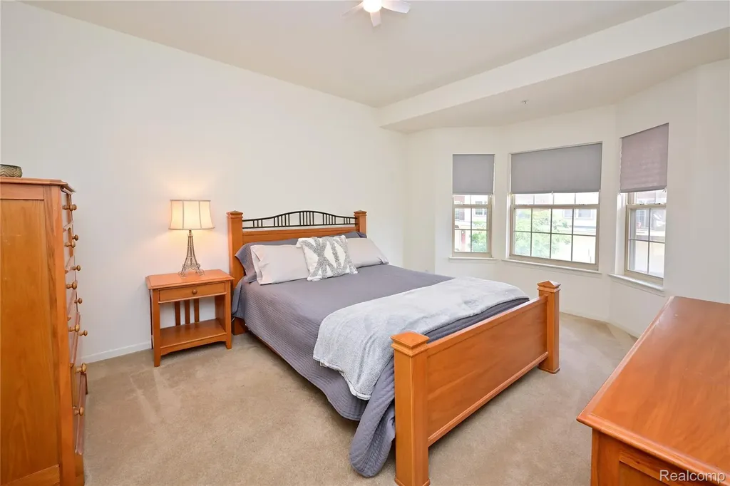 3263 Camden Drive Troy City MI 48084