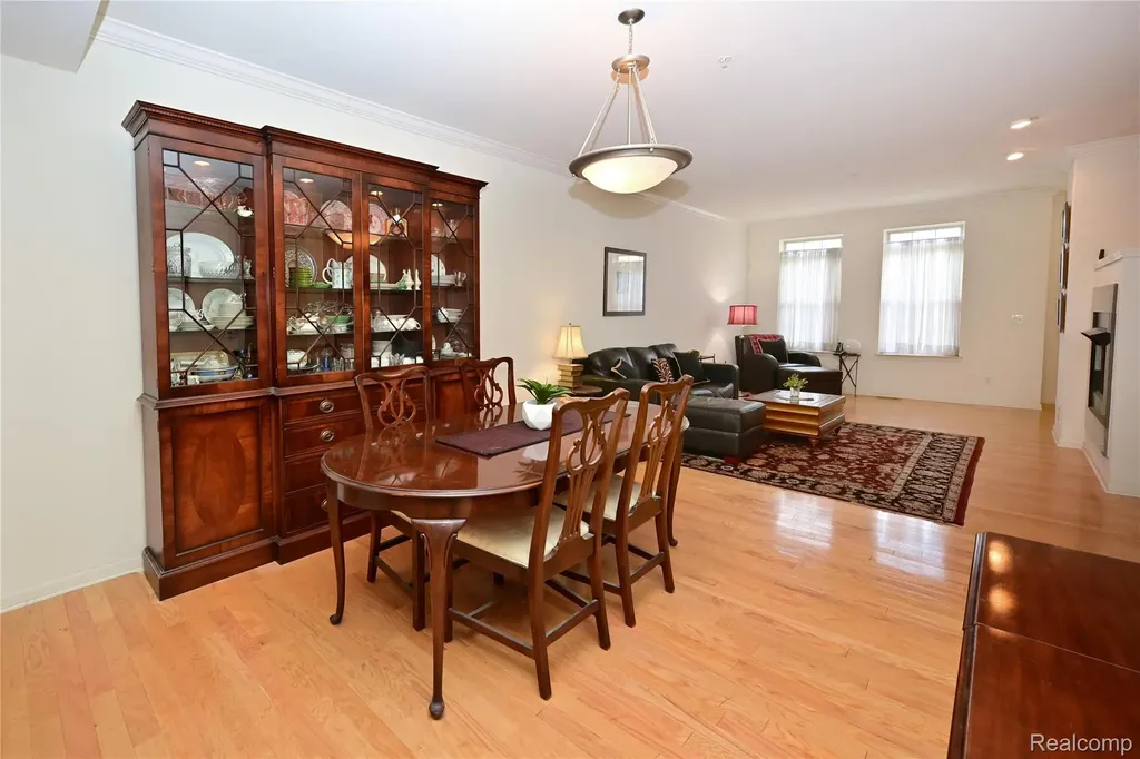 3263 Camden Drive Troy City MI 48084