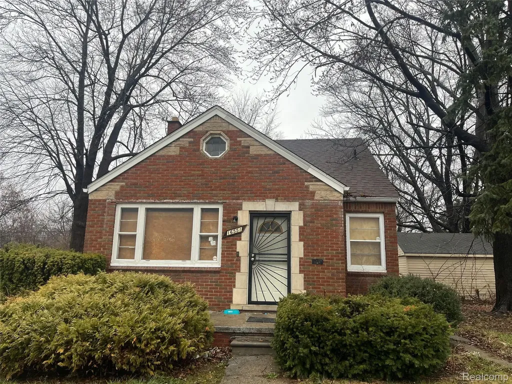 16551 Tacoma Detroit City MI 48205