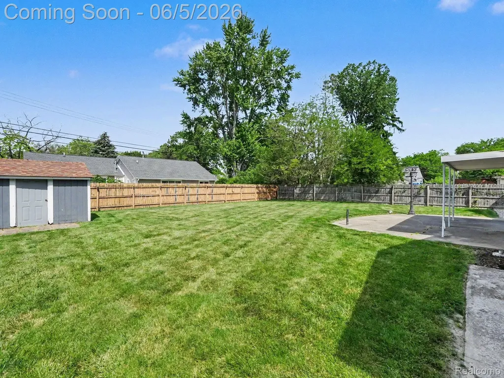 5860 Huron Street Taylor City MI 48180
