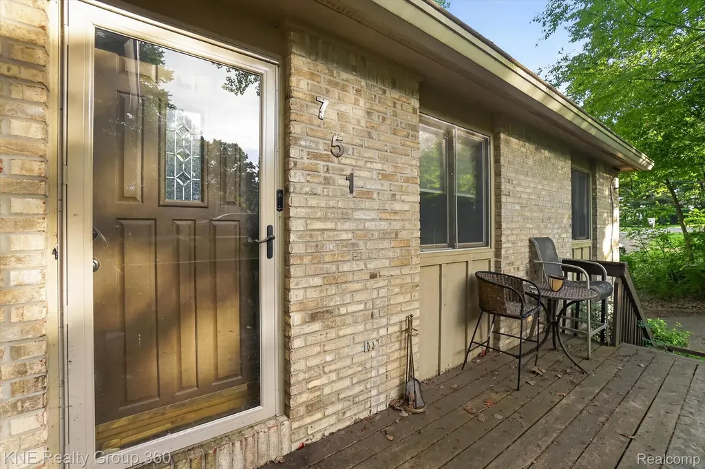 751 Maury Place Genoa Township MI 48843