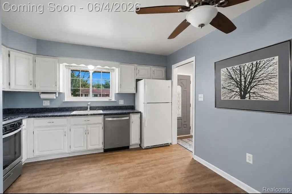 28531 Sunnydale Street Livonia City MI 48154