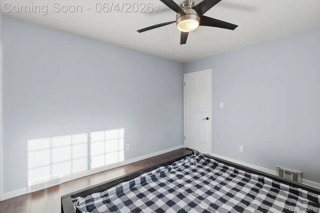 28531 Sunnydale Street Livonia City MI 48154