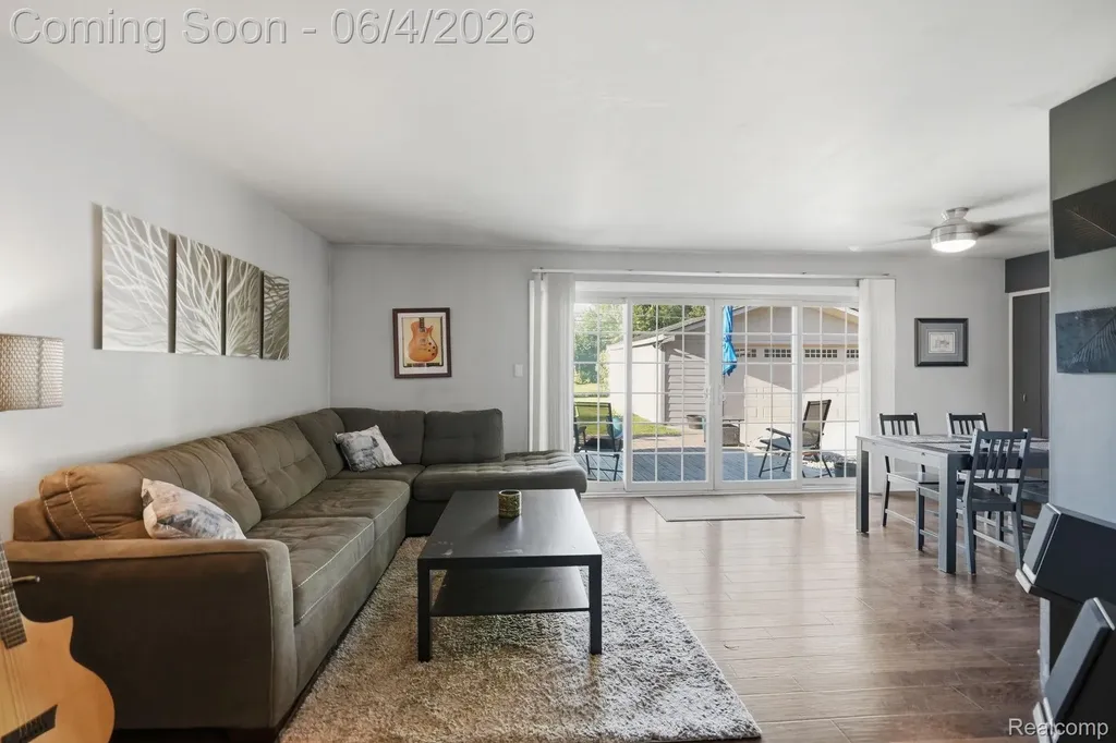 28531 Sunnydale Street Livonia City MI 48154