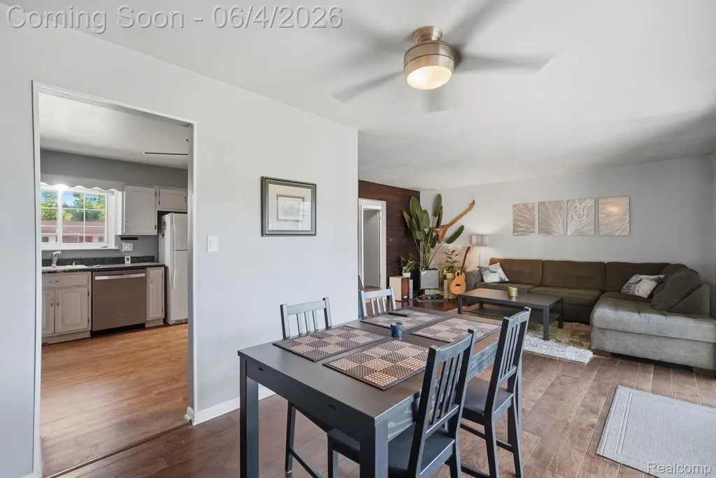 28531 Sunnydale Street Livonia City MI 48154