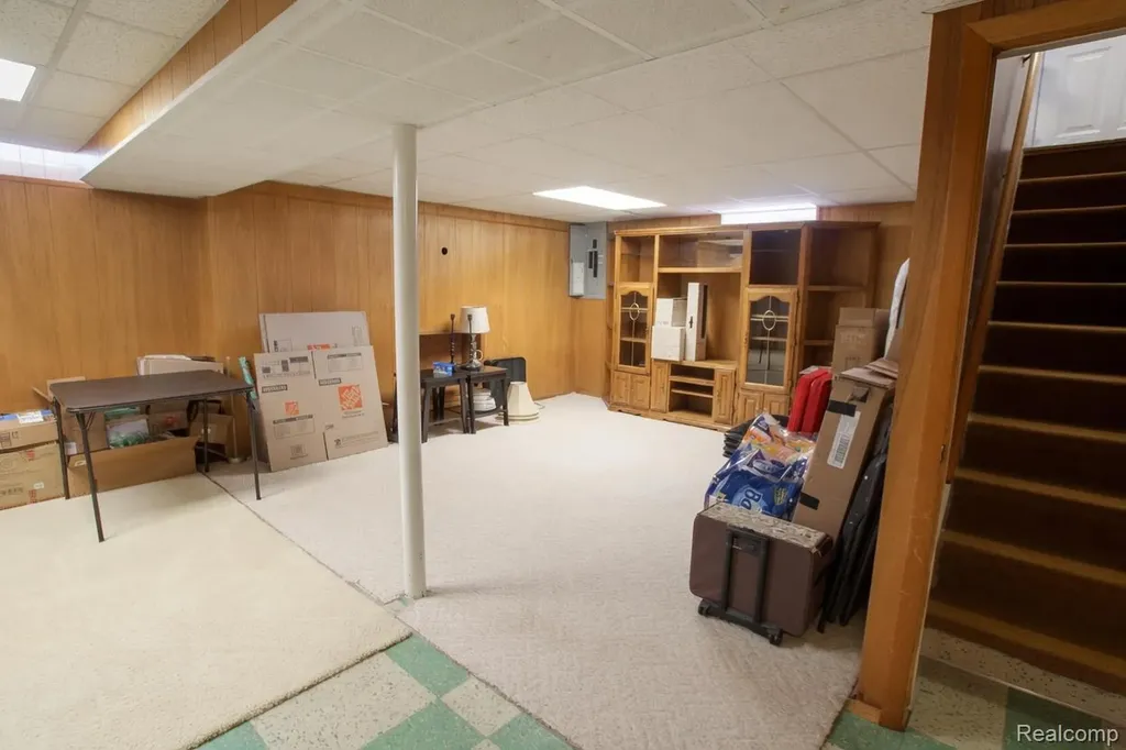 18584 Blue Island Court Roseville City MI 48066