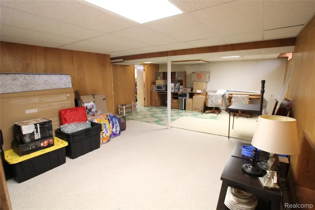 18584 Blue Island Court Roseville City MI 48066