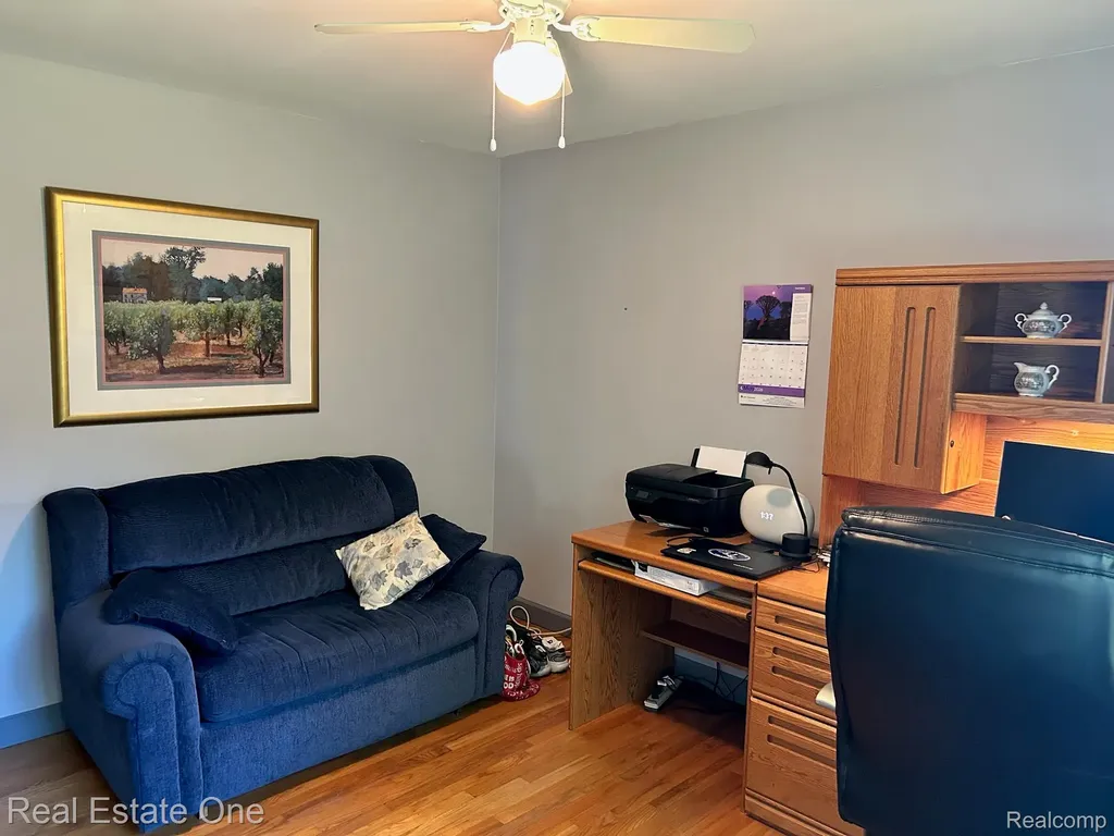 2075 Deering Street Garden City City MI 48135