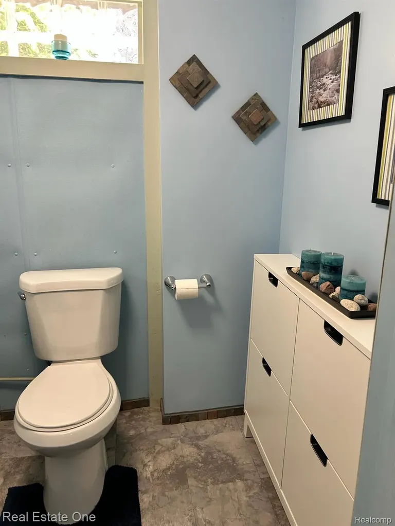 2075 Deering Street Garden City City MI 48135