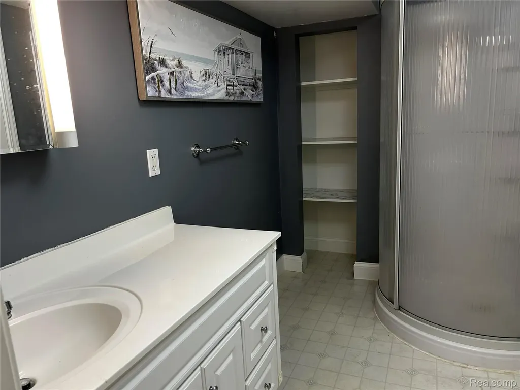 5440 Deland Road Flushing Charter Township MI 48433