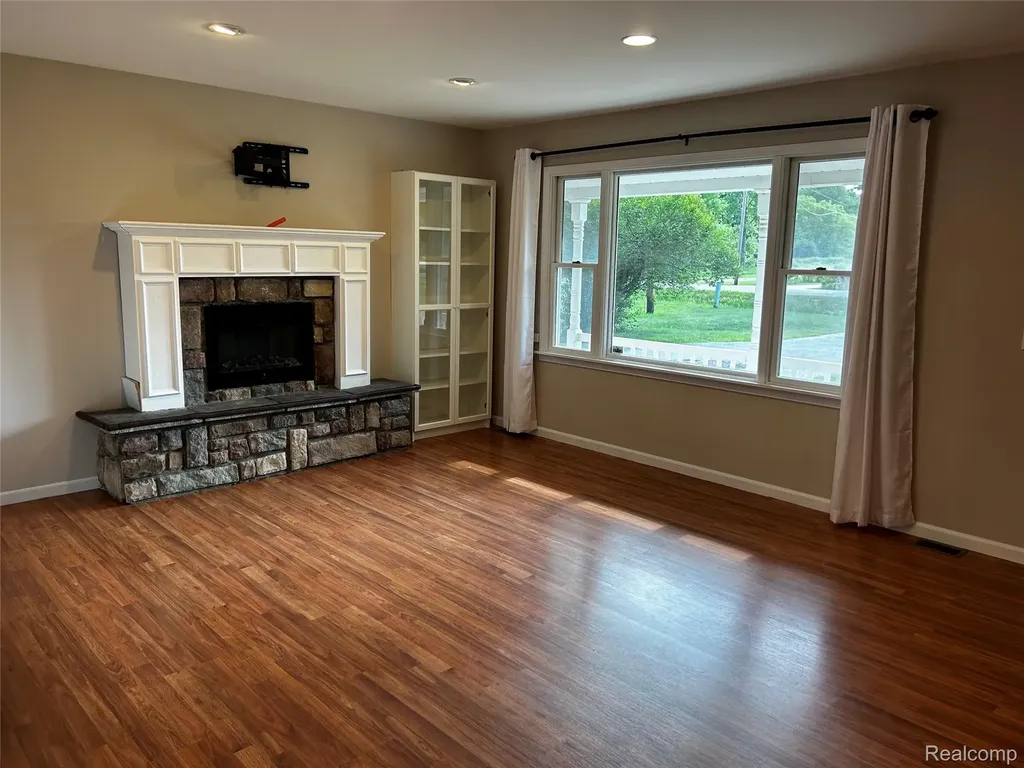5440 Deland Road Flushing Charter Township MI 48433
