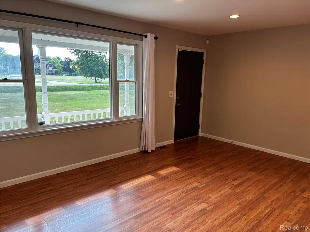 5440 Deland Road Flushing Charter Township MI 48433