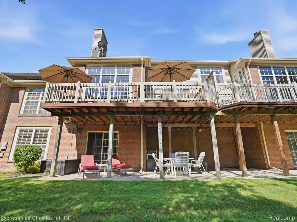 2769 Calloway Court Canton Charter Township MI 48188