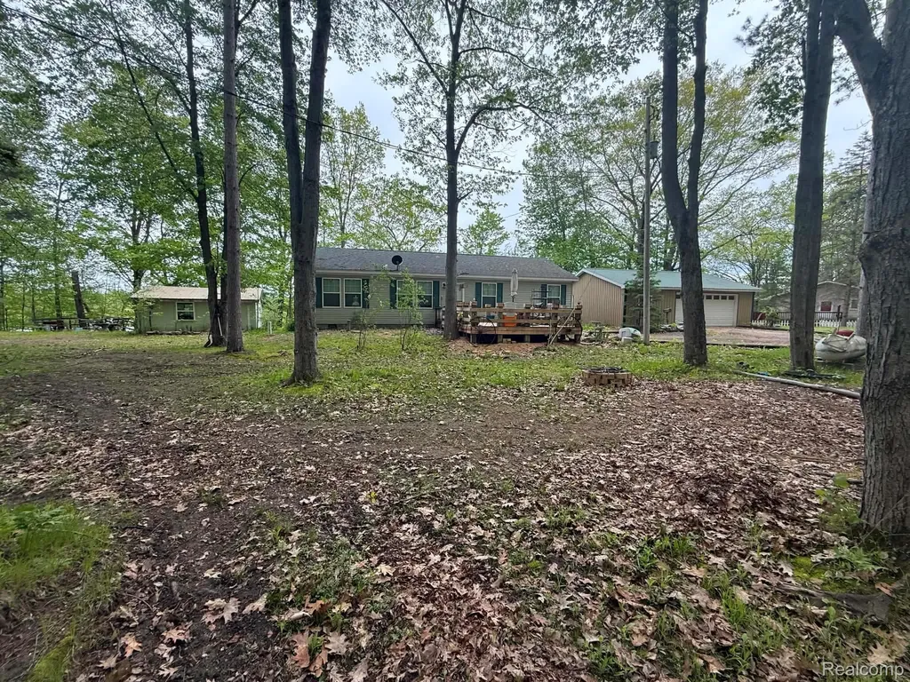 5994 N Lake Sanford Road Edenville Township MI 48657
