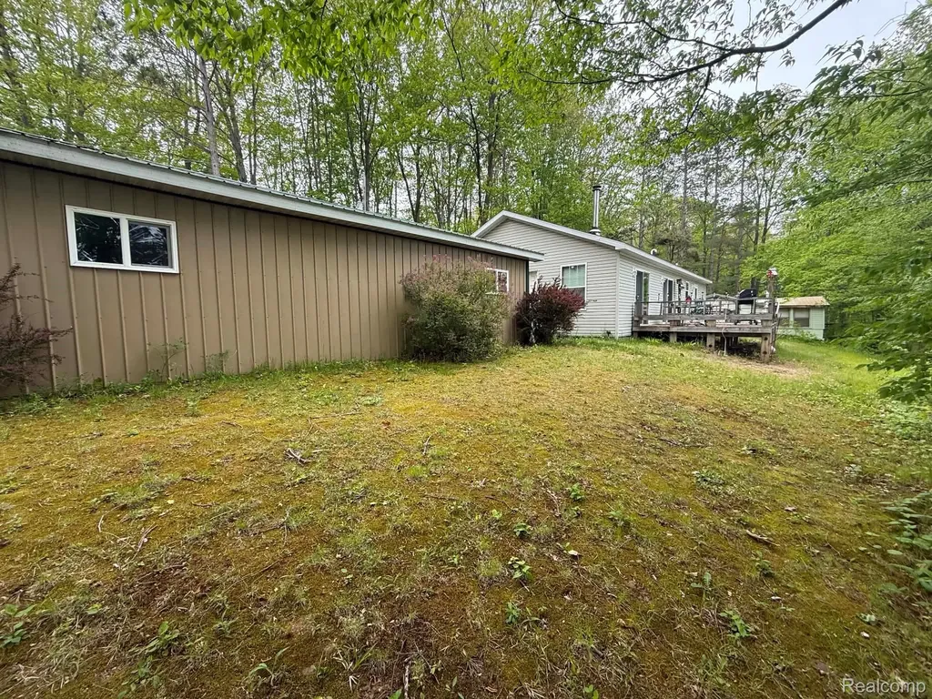 5994 N Lake Sanford Road Edenville Township MI 48657
