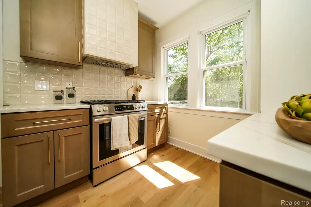 441 Silman Street Ferndale City MI 48220