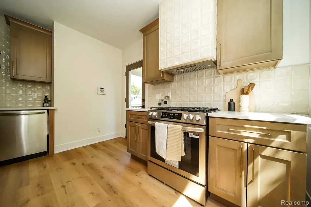 441 Silman Street Ferndale City MI 48220