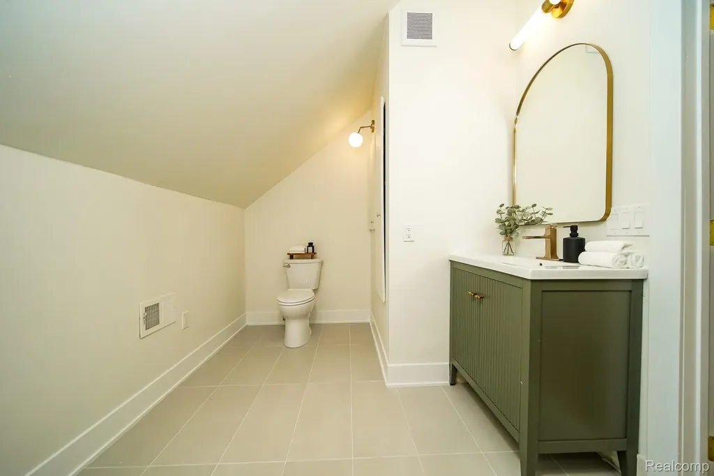 441 Silman Street Ferndale City MI 48220