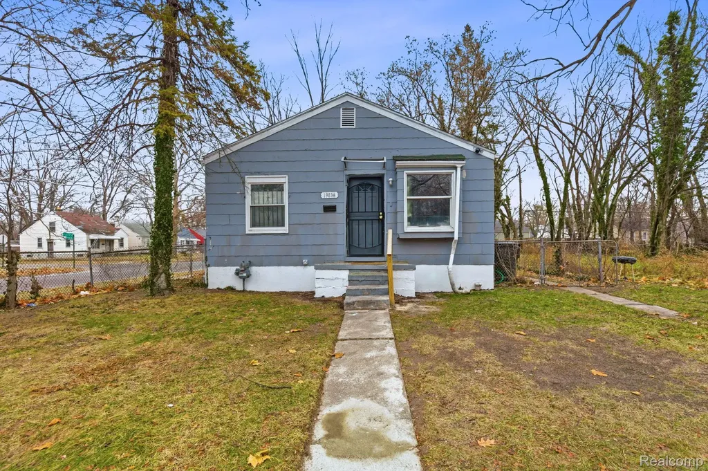19816 Harlow Street Detroit City MI 48235