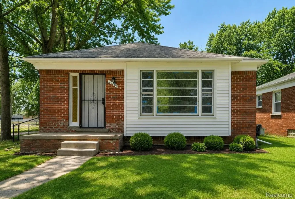 20201 Grandville Avenue Detroit City MI 48219