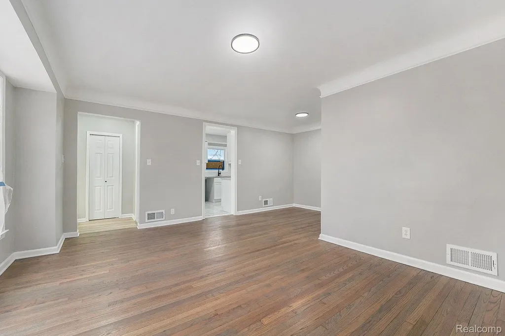 20201 Grandville Avenue Detroit City MI 48219