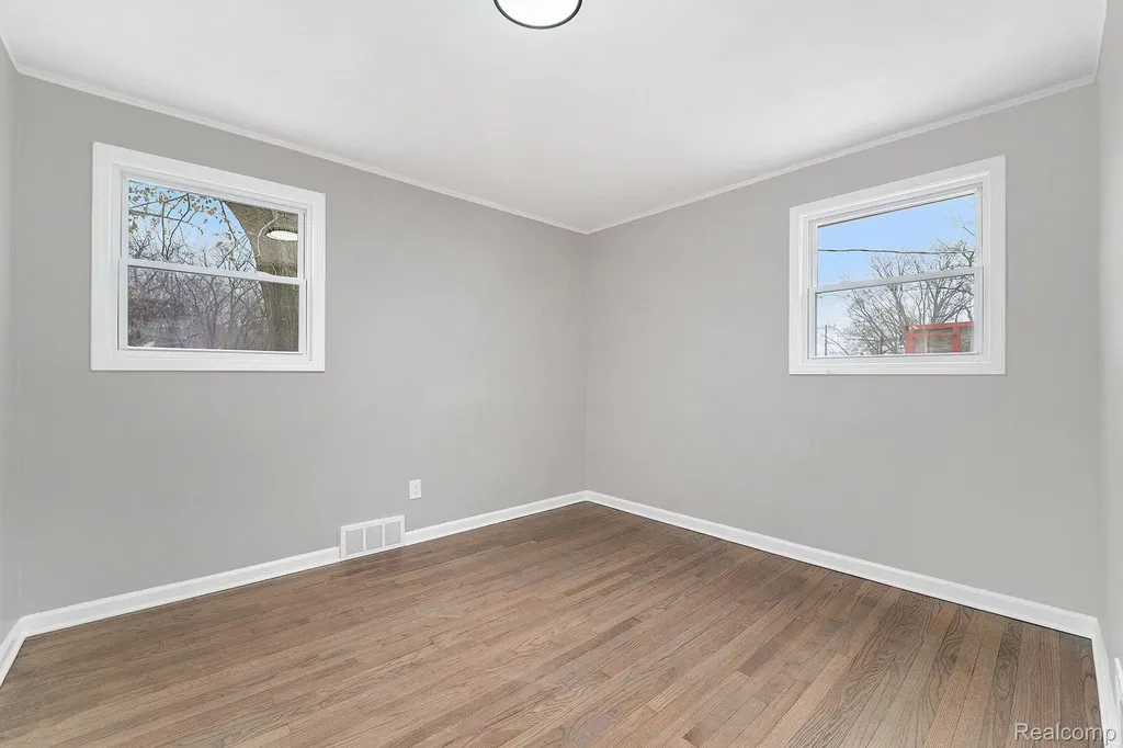 20201 Grandville Avenue Detroit City MI 48219
