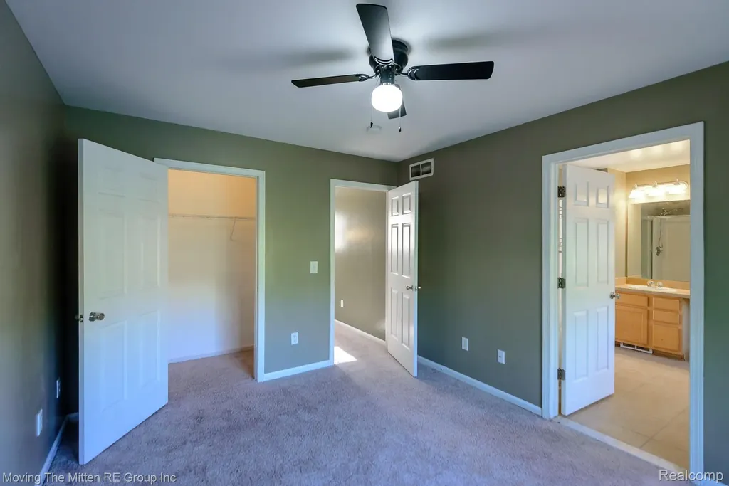 8691 Ironwood Drive Van Buren Charter Township MI 48111