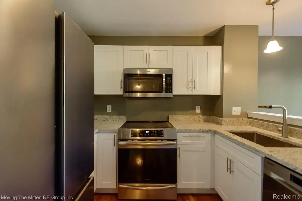 8691 Ironwood Drive Van Buren Charter Township MI 48111