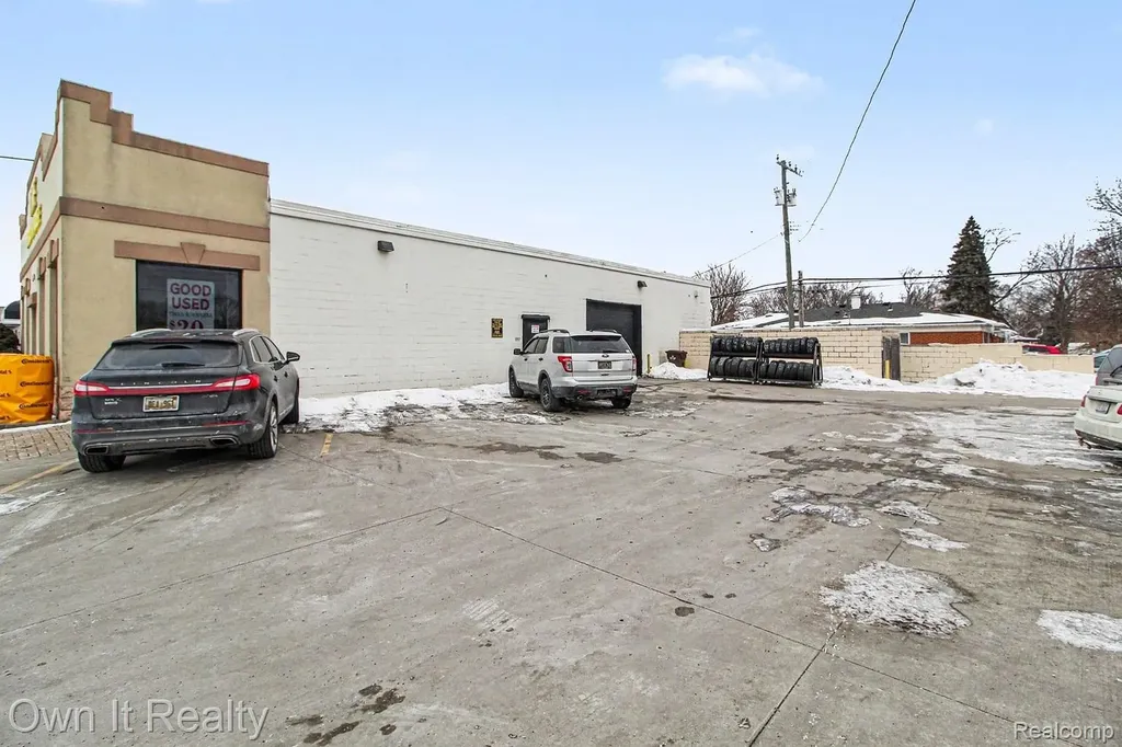 20916 Van Born Road Dearborn Heights City MI 48125