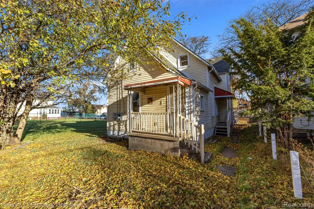 28 E James Street River Rouge City MI 48218