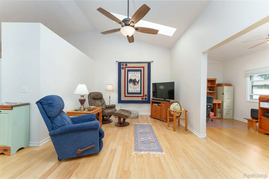 159 Addison Circle Fowlerville Village MI 48836