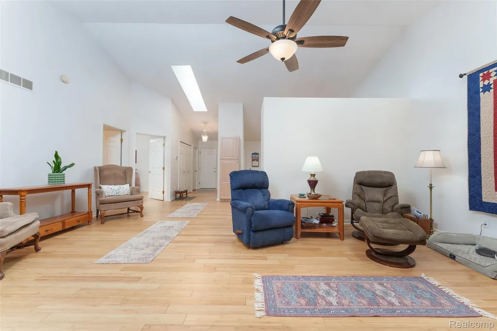 159 Addison Circle Fowlerville Village MI 48836