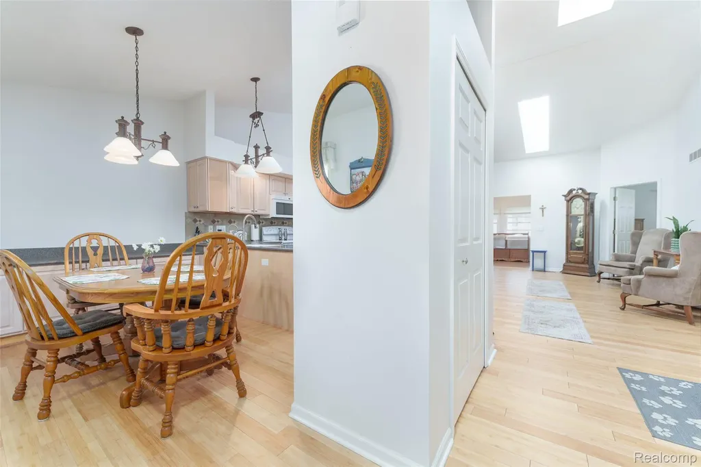 159 Addison Circle Fowlerville Village MI 48836