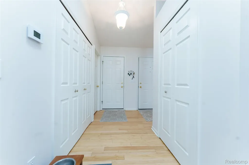 159 Addison Circle Fowlerville Village MI 48836
